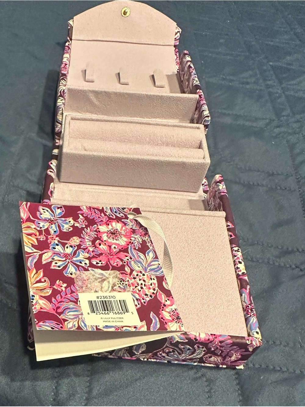 NWT Lilly Pulitzer Floral Jewelry case with 4 separate compartments - Picture 9 of 14